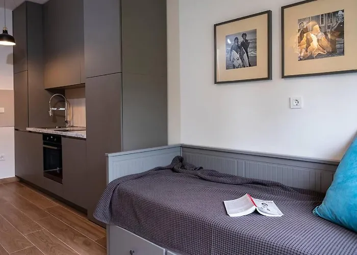 New Charming Apartment In The Heart Of The City!